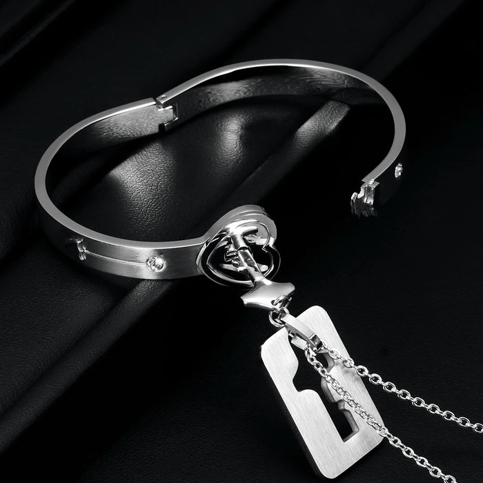 Concentric interlocking Chain And Link Stainless Steel Couple Bracelet On Sale