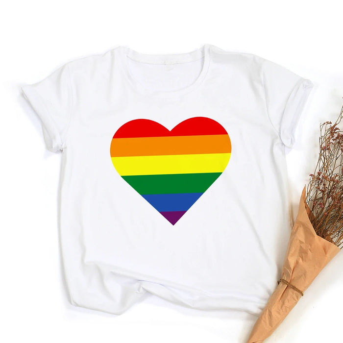 Rainbow Heart Print Retro Graphic T-shirt On Sale