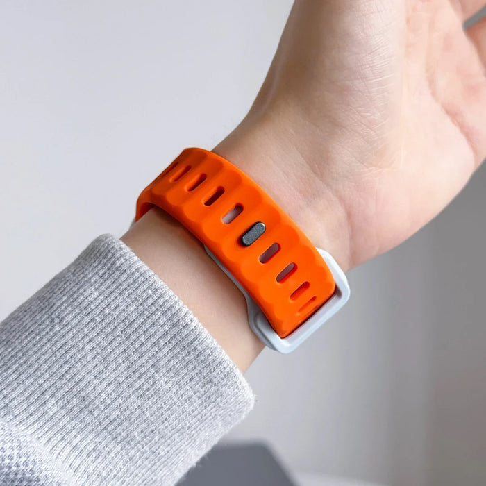 Pin-and-tuck Closure Two-Tone Irregular Shape Adjustable Silicone Sporty Watch Band Compatible with Apple Watch 38mm–49mm